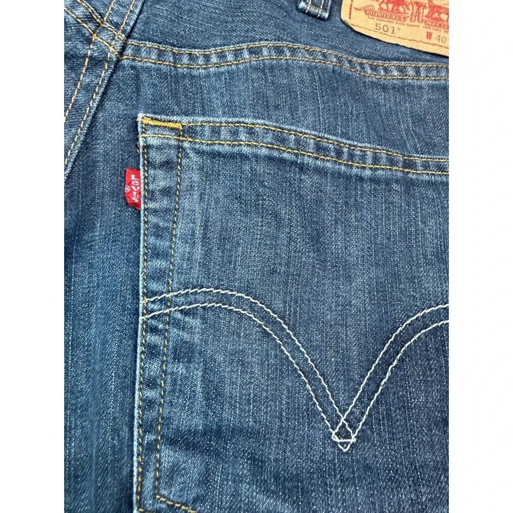 Levis Jeans Mens Size 40x32 Actual 35x31Blue Denim 501 Button Fly Straight Leg